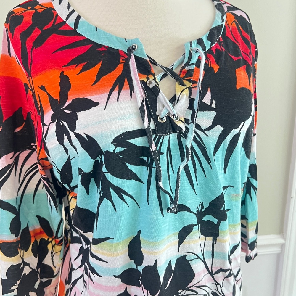 Chico's Lace Up Tunic Top Sz 2 L Tropical Floral 3/4 Sleeve Palm Coastal Summer - Picture 6 of 9